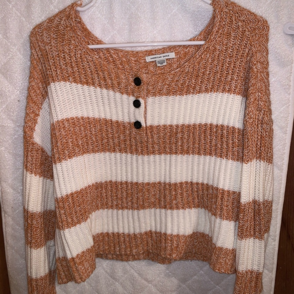 Scoop neck sweater